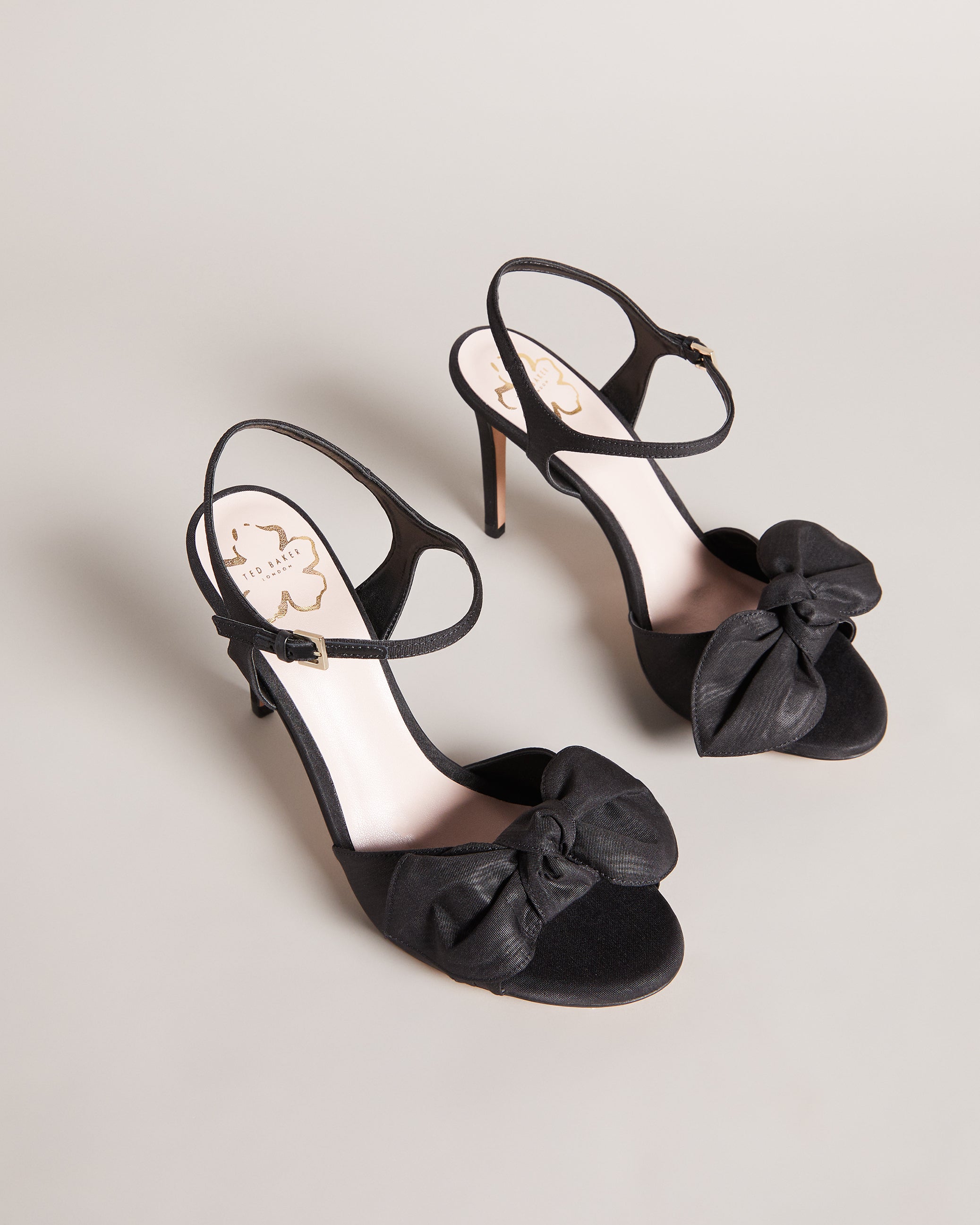 Ted Baker London Rafeek Bow Flip Flop BLACK/WHITE Sandals size 6 US | eBay
